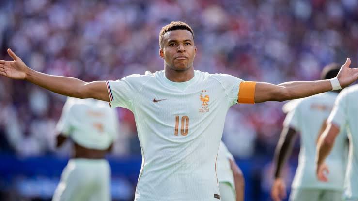 Mbappé Nears Messi’s WC Record as France Beat Morocco 2-0
